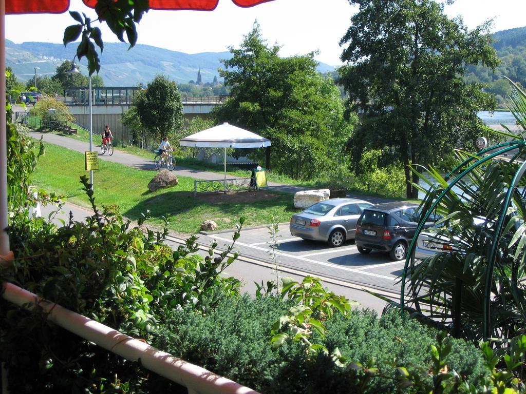 Hotel Winzerverein Zeltingen-Rachtig Exterior foto